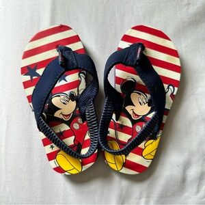 Disney Mickey Mouse Flip Flops Toddler Size 7-8